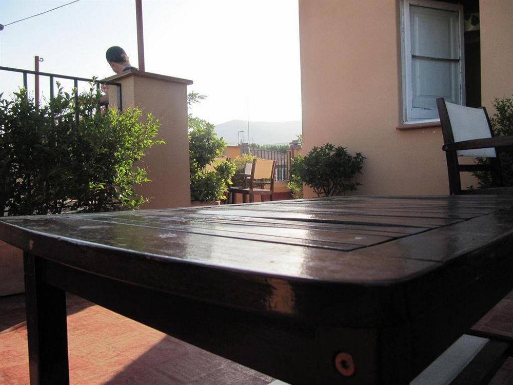 Garden House Hostel Barcelona By Feetup Hostels Εξωτερικό φωτογραφία