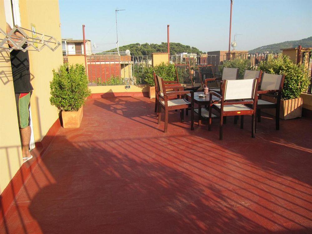 Garden House Hostel Barcelona By Feetup Hostels Εξωτερικό φωτογραφία