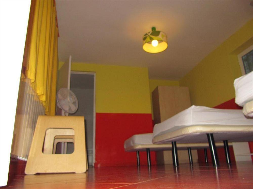 Garden House Hostel Barcelona By Feetup Hostels Εξωτερικό φωτογραφία