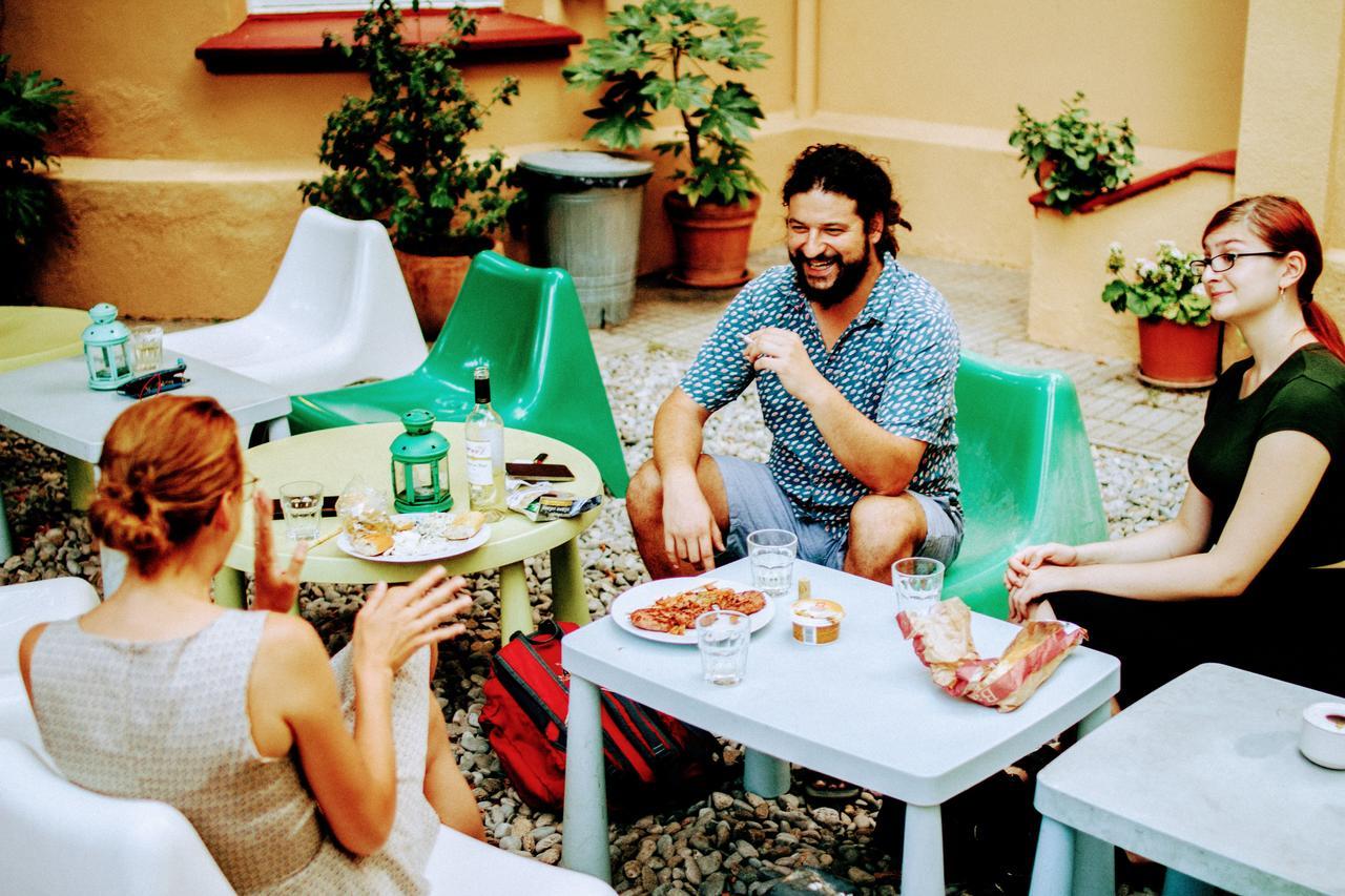 Garden House Hostel Barcelona By Feetup Hostels Εξωτερικό φωτογραφία