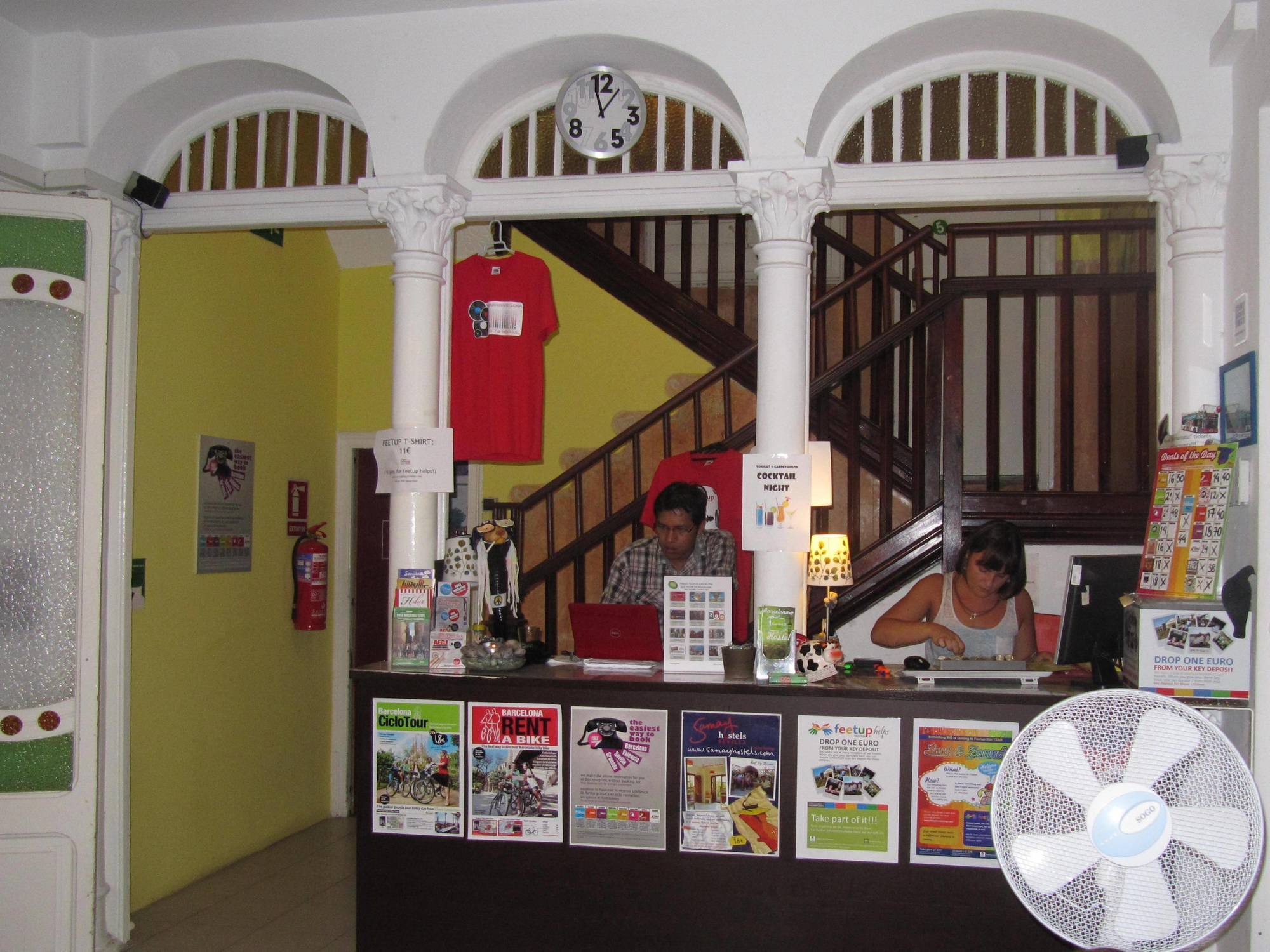 Garden House Hostel Barcelona By Feetup Hostels Εξωτερικό φωτογραφία