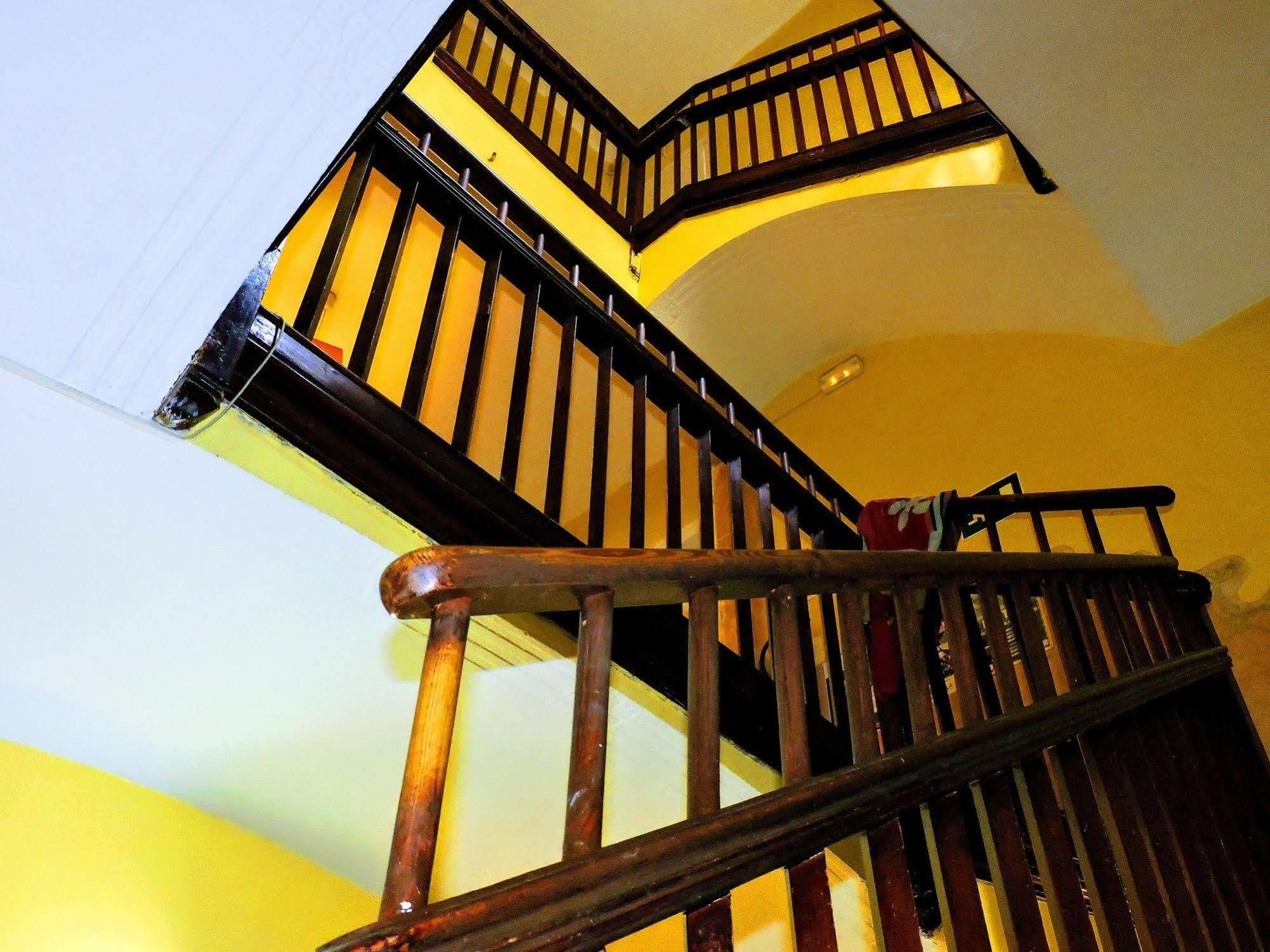 Garden House Hostel Barcelona By Feetup Hostels Εξωτερικό φωτογραφία
